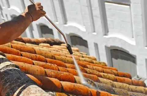 Nettoyage de toitures - Cinqueux